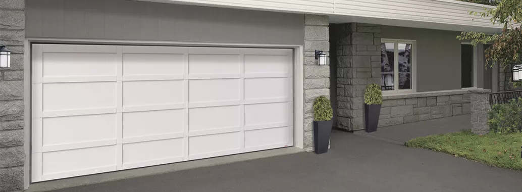 Cambridge CL, 16 x 7’, Ice White door and overlays