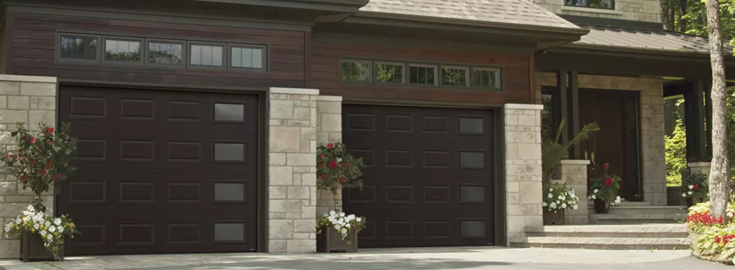 Classic CC, 10’ x 8’, Moka Brown, window layout: Right-side Harmony
