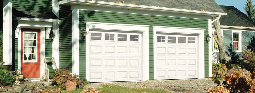 Classic CC, 9’ x 7’, Ice White, 4 lite Orion windows