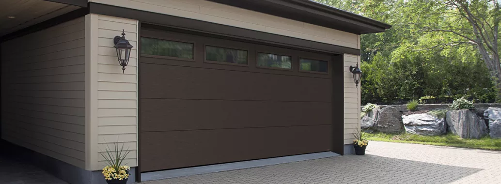 Flush, 16’ x 7’6", Moka Brown, Clear windows