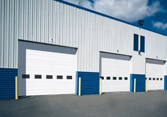 Commercial garage doors offered by garaga